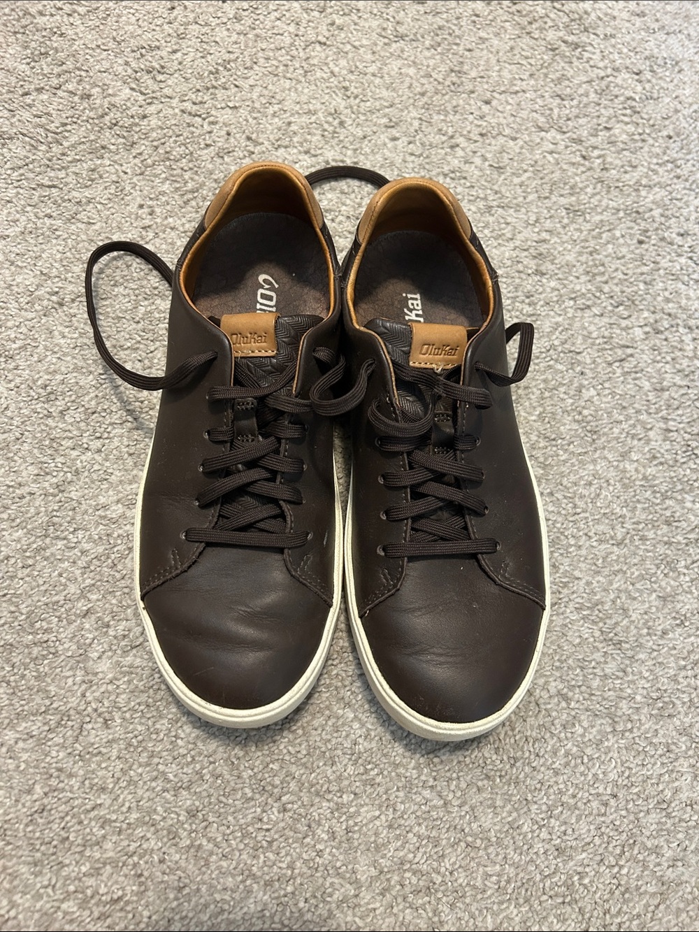 OluKai Men’s Brown Leather Low-Top Sneakers with Tan Accents